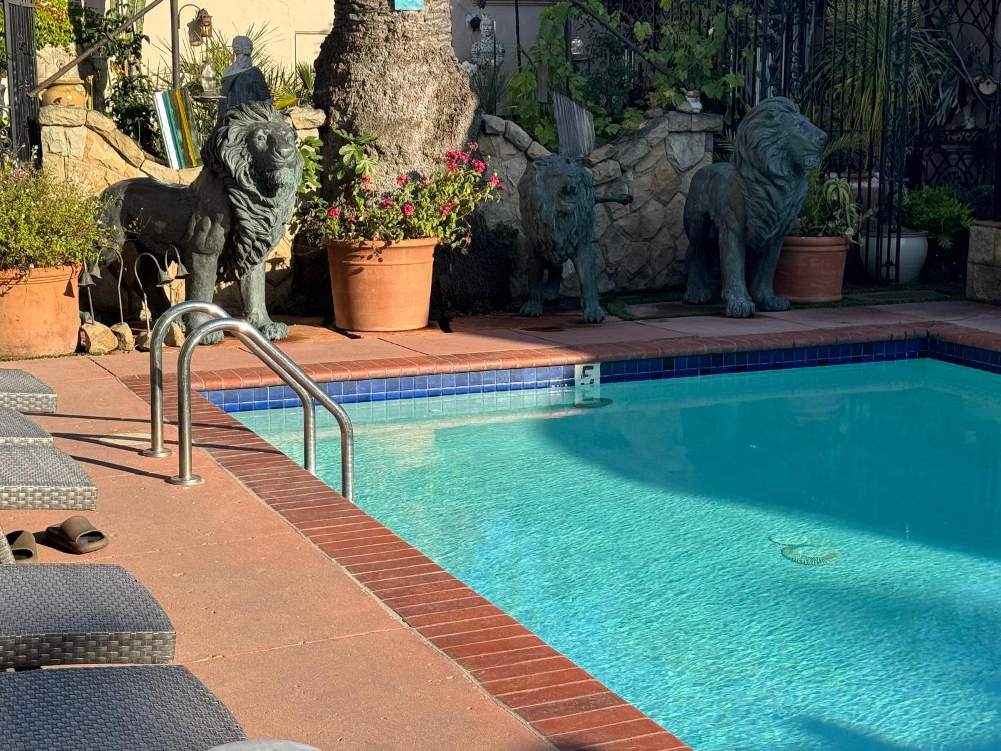 Ala Mar By The Sea Motel Santa Barbara Exterior photo